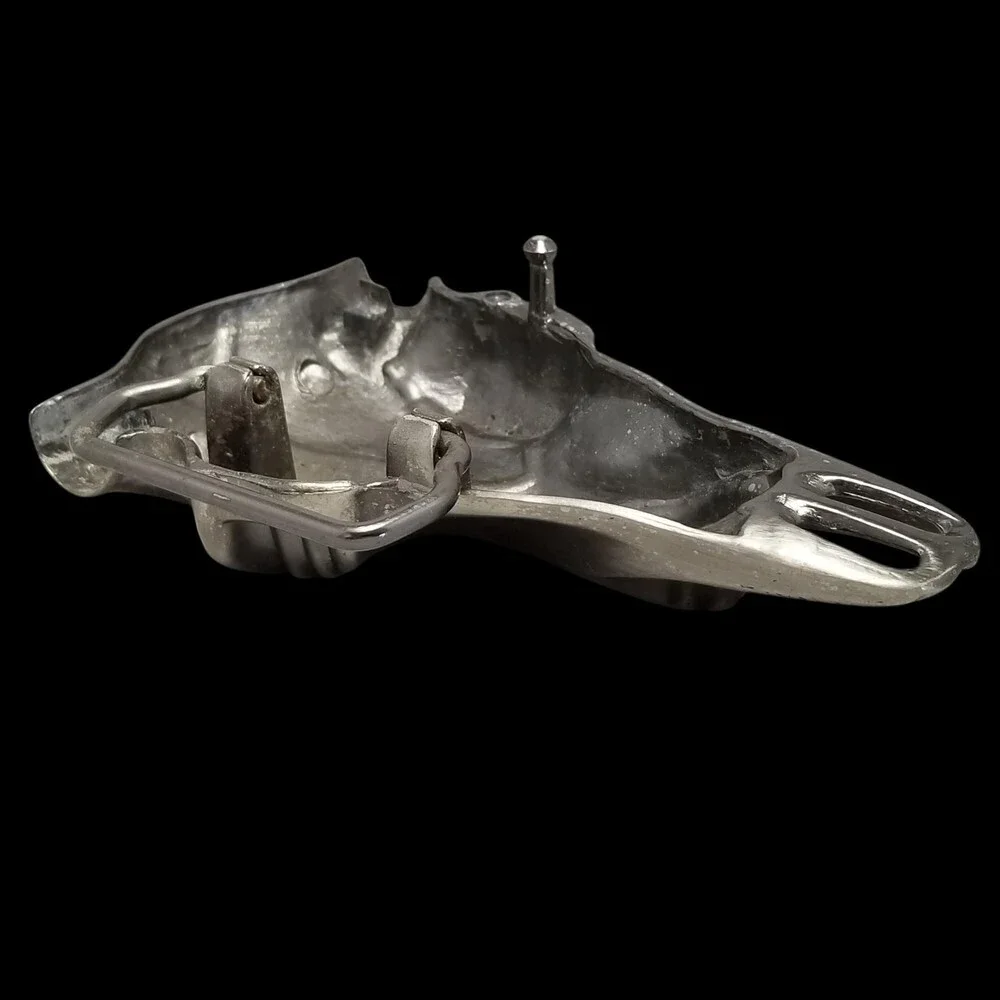 Cow Bull Skull Belt Buckle Silver Tone Red Accent Western Style‎ Fashion